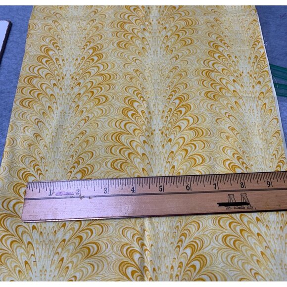 Yellow Marbled Cotton Fabric Fat Quarter Quilting Crafts Sewing - Picture 2 of 4